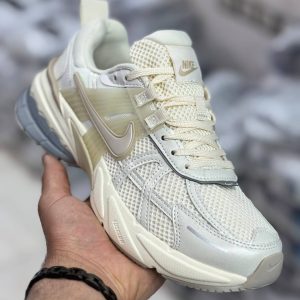کتونی نایک وی تو کی ران  NIKE V2K RUN درجه یک 