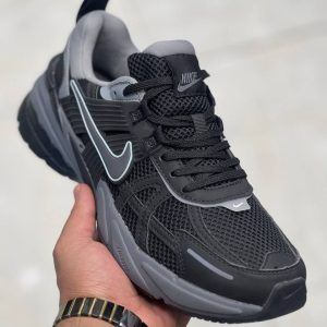 کتونی نایک وی تو کی ران مشکی طوسی کشلون NIKE V2K RUN درجه یک  