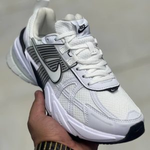 کتونی نایک وی تو کی ران  NIKE V2K RUN درجه یک 