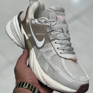 کتونی نایک وی تو کی ران  NIKE V2K RUN  درجه یک 
