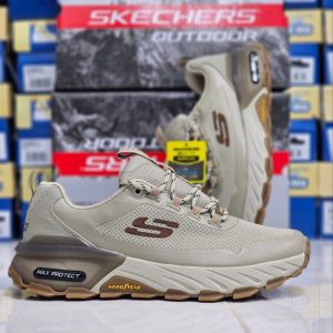 کتونی پیاده‌روی روزمره Skechers Max Protect
