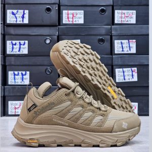 کفش ترکینگ کلمبیا ضدآب GORE-TEX با زیره ویبرام – درجه یک 