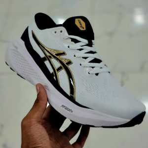 کتونی اسیکس Kayano 30 برای دوندگان حرفه‌ای