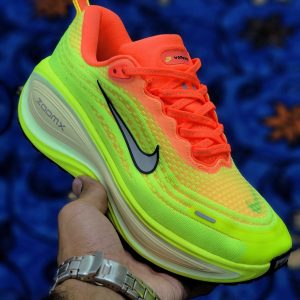 کتونی Nike Vomero Plus زنانه ZoomX  