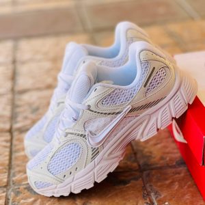 کفش نایک V5 RNR مردانه مخصوص دویدن و تمرین