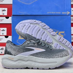 Brooks Glycerin Max 2 مناسب دوندگان حرفه‌ای و استفاده روزمره