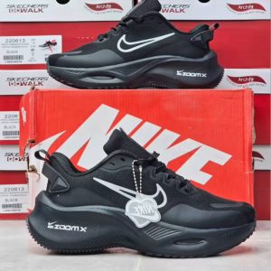 کفش نایک ZoomX با زیره ضدلغزش و رویه تنفسی