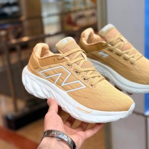 کفش نیوبالانس v13 مناسب استفاده روزمره