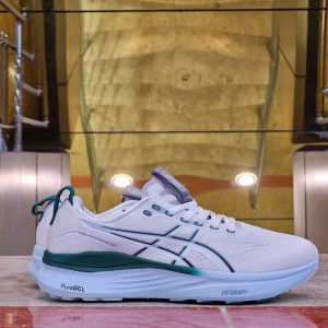 طراحی ارگونومیک Asics Kayano 32"