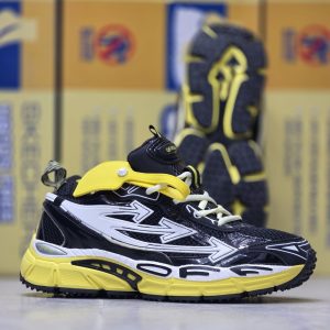 کتونی برند آف‌وایت | کفش اسپرت خاص و ترند Off-White