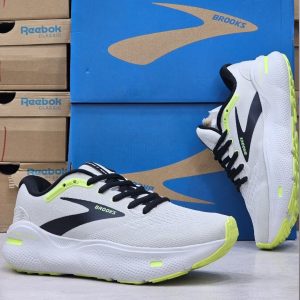 طراحی پایدار کفش Brooks Ghost Max