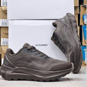 کفش Alo Runner مناسب تمرین روزانه
