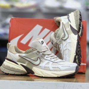 کتونی نایک وی تو کی ران  NIKE V2K RUN درجه یک